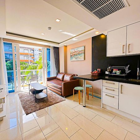 Grand Avenue Suites X Monthstayz Thailand Pattaya Dış mekan fotoğraf