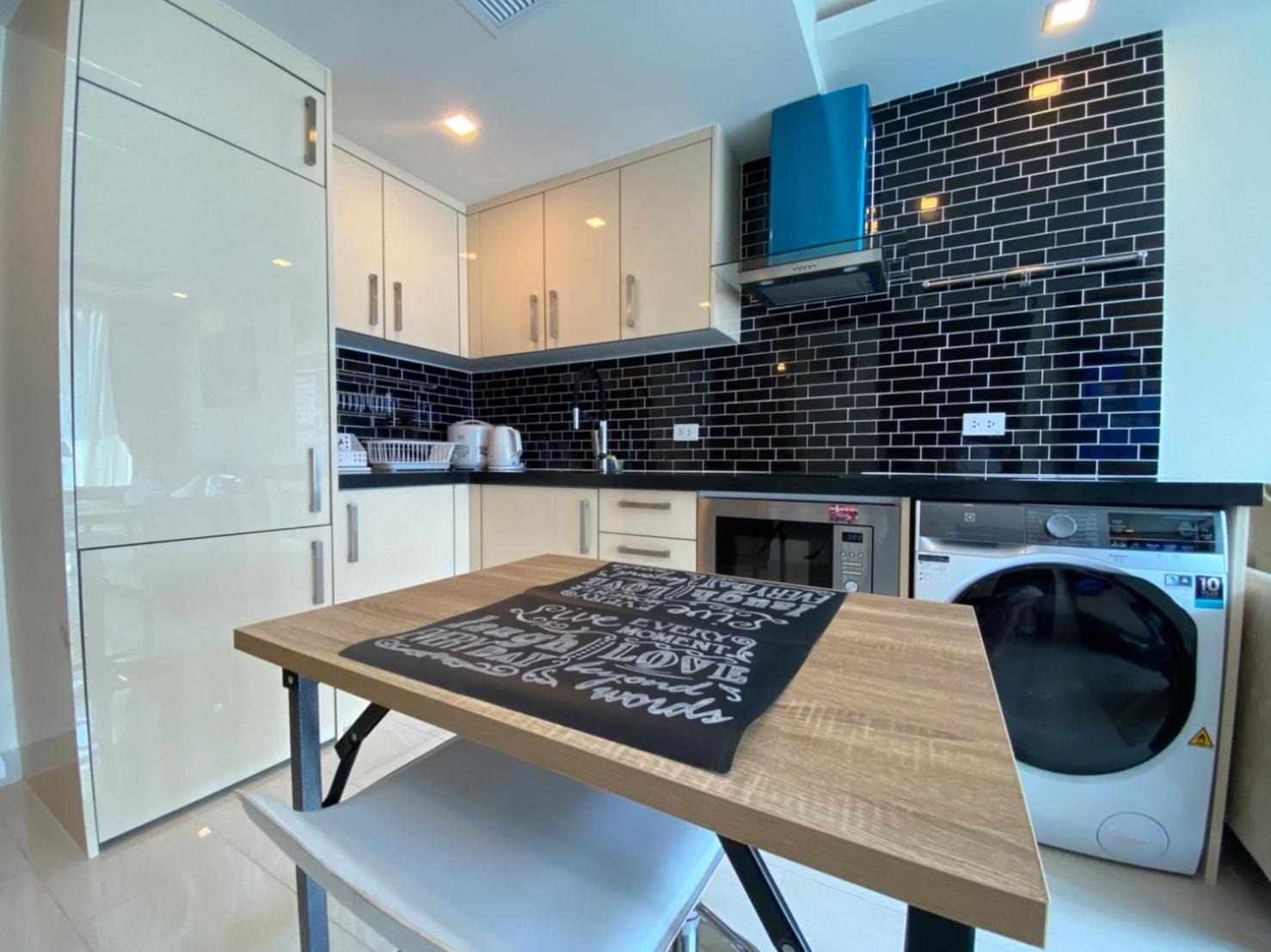 Grand Avenue Suites X Monthstayz Thailand Pattaya Dış mekan fotoğraf