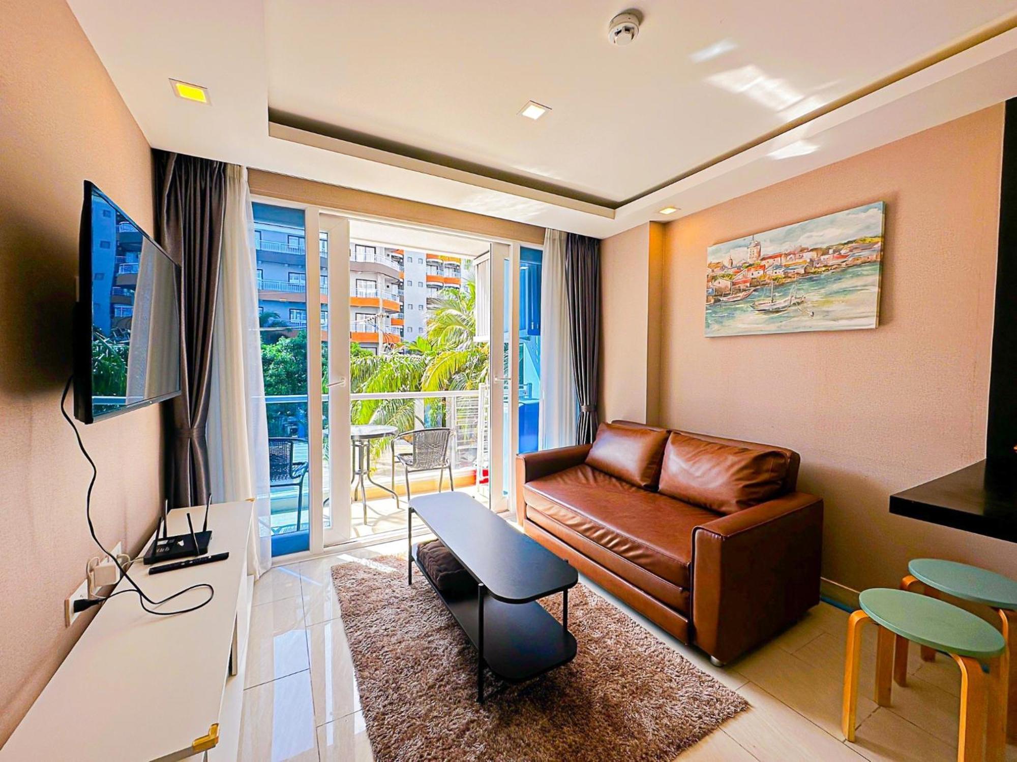 Grand Avenue Suites X Monthstayz Thailand Pattaya Dış mekan fotoğraf